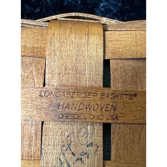 Longaberger Handwoven Basket With Fabric Liner & Plastic Insert Leather Handle - Picture 6 of 9